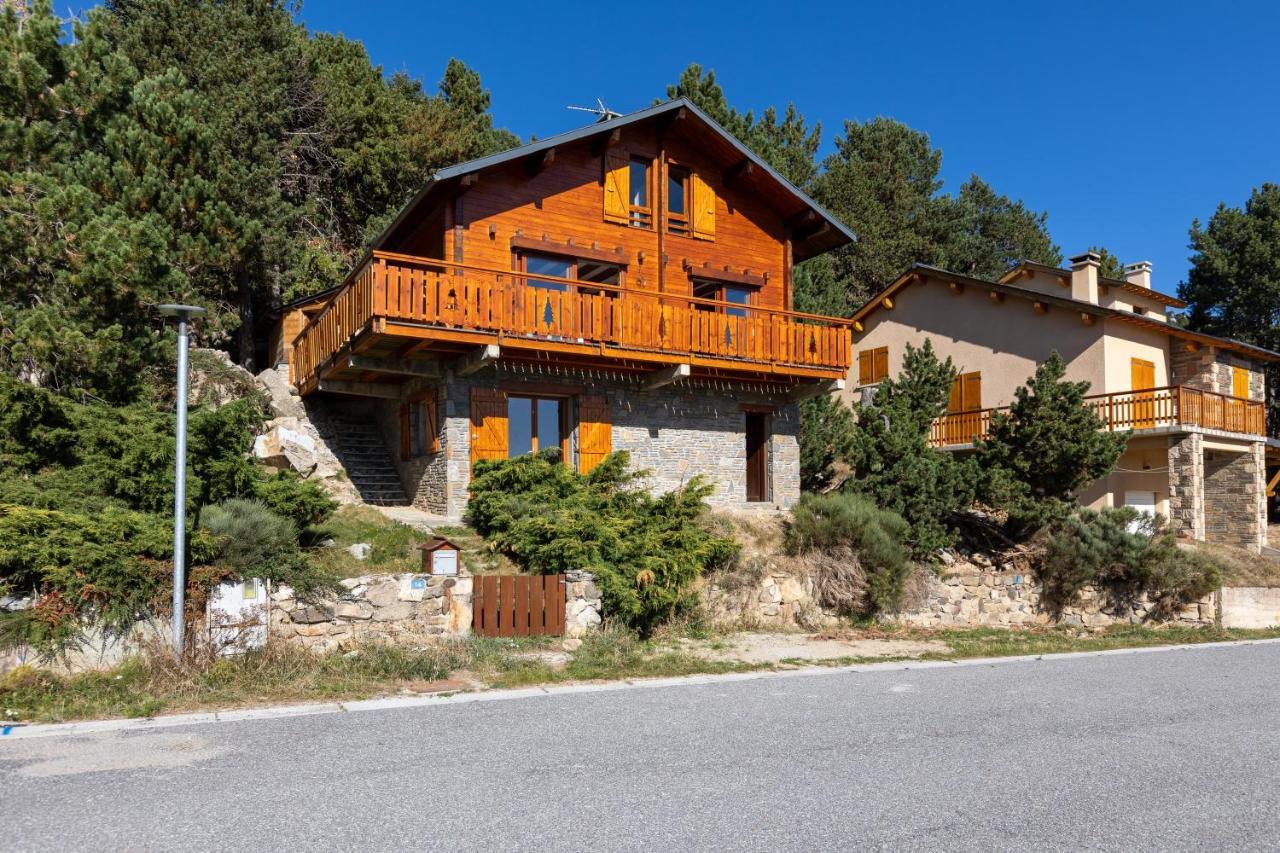 Chalet Les Tilleuls - Jolie Vue Montagne Et Lac Les Angles  Exterior foto